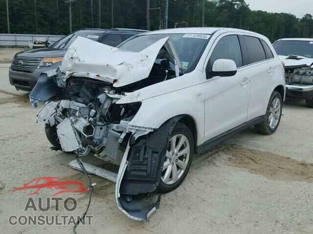 MITSUBISHI OUTLANDER 2015 - 4A4AP4AU9FE011835