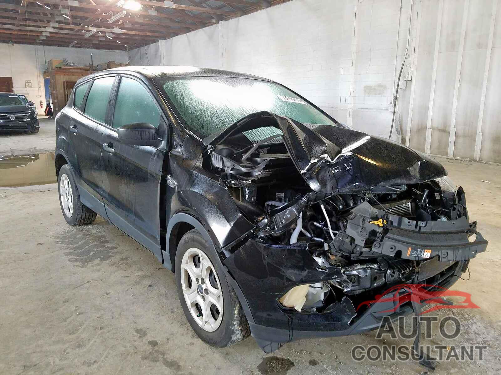 FORD ESCAPE 2017 - 1VWDT7A30HC000906