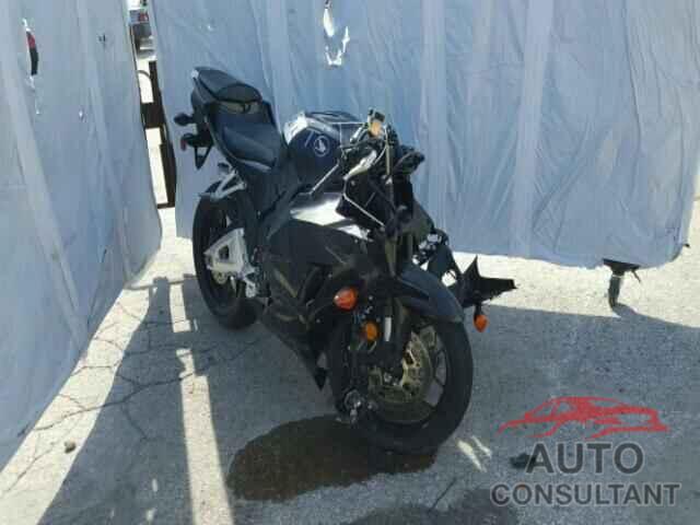 HONDA CBR CYCLE 2015 - JH2PC4004FK801127