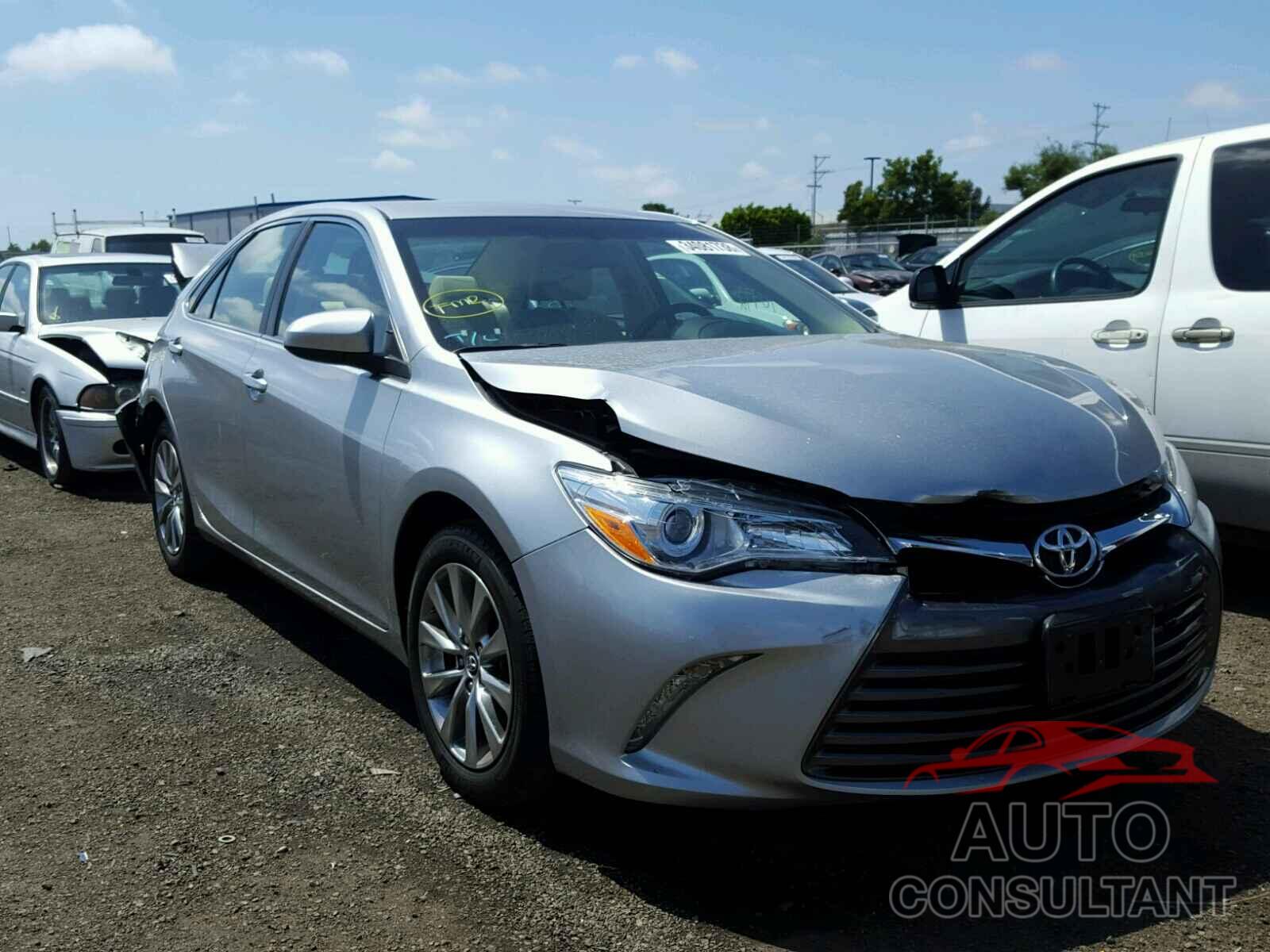 TOYOTA CAMRY 2015 - 4T1C11AK1NU660169
