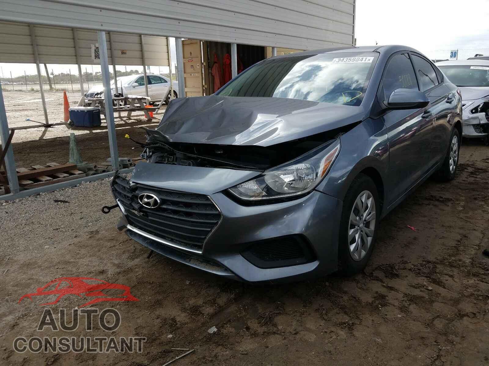 HYUNDAI ACCENT 2018 - 3KPC24A37JE022500