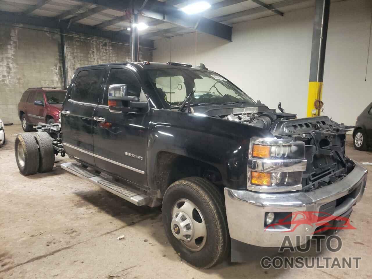 CHEVROLET SILVERADO 2019 - 1GC4KXEY1KF151870