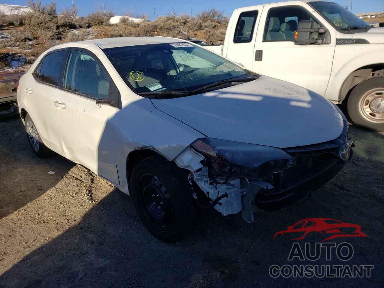 TOYOTA COROLLA 2018 - 5YFBURHE8JP847843
