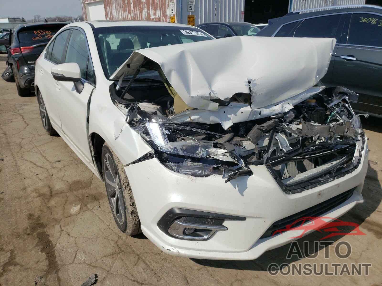 SUBARU LEGACY 2018 - 4S3BNAK61J3040797