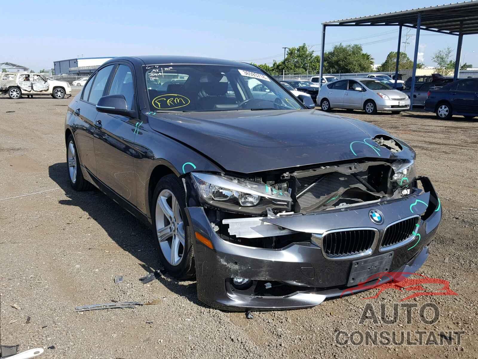 BMW 3 SERIES 2015 - WBA3B1C56FK136485