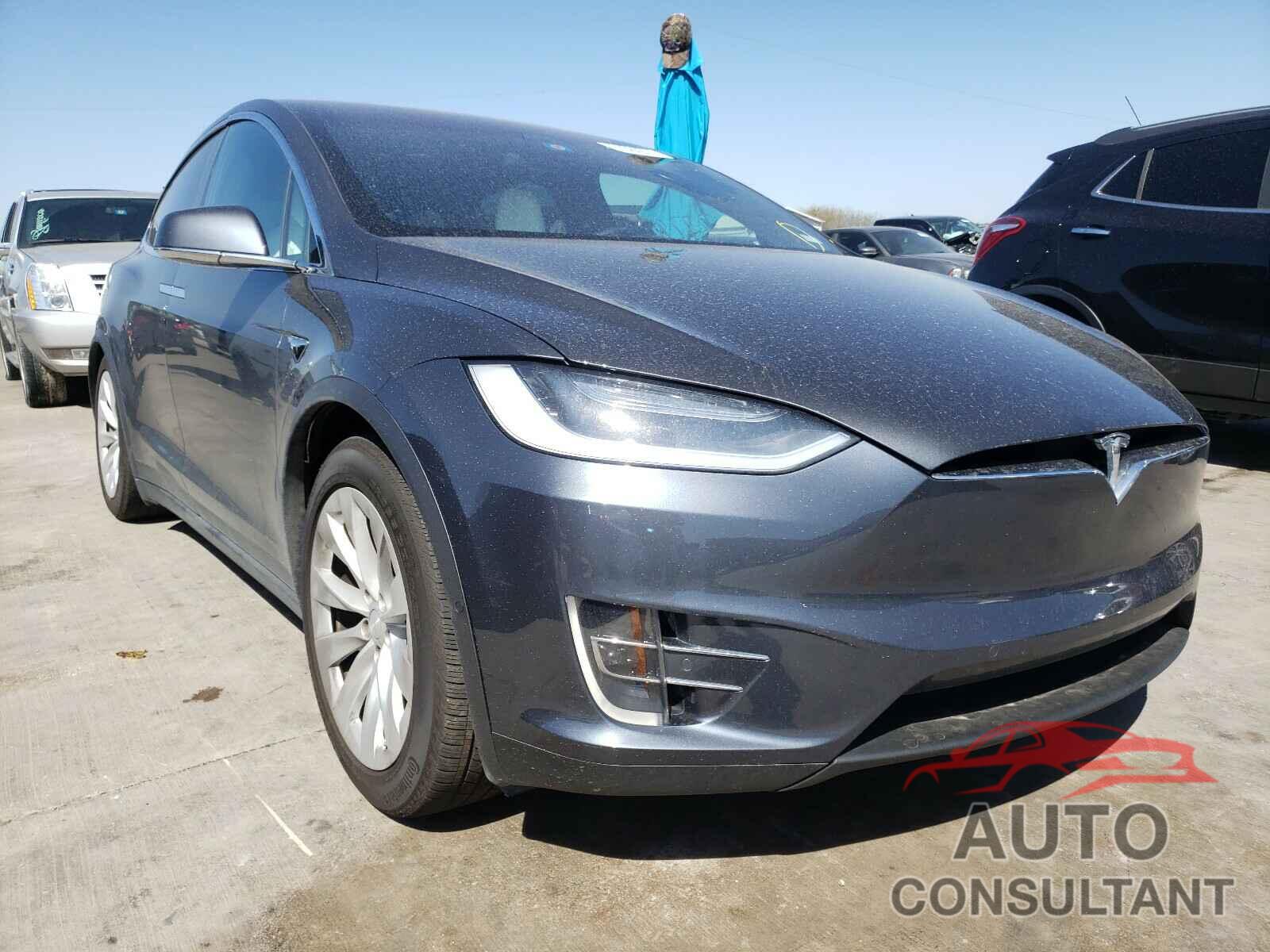 TESLA MODEL X 2017 - 5YJXCBE2XHF053541