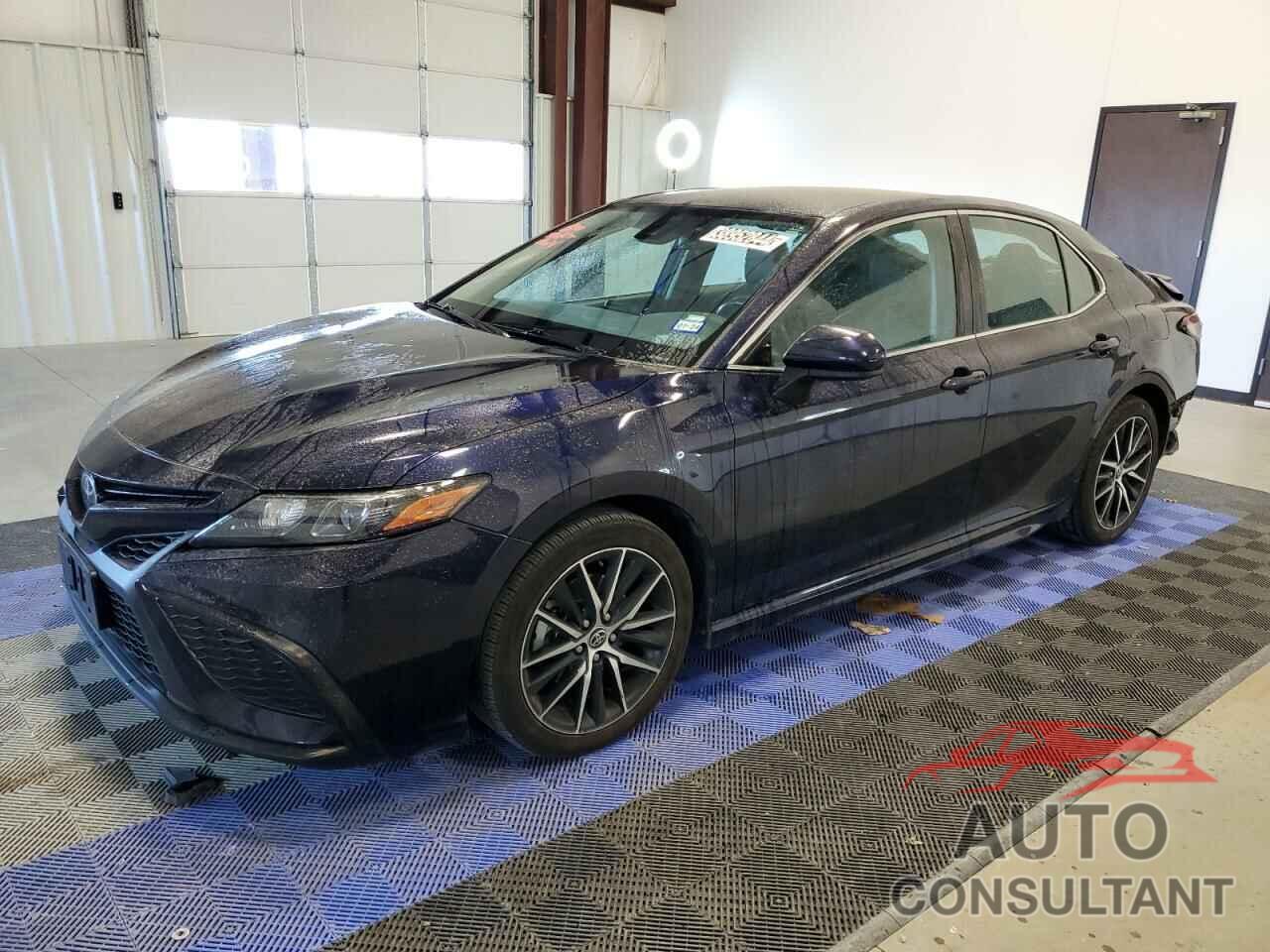 TOYOTA CAMRY 2021 - 4T1G11AKXMU553928