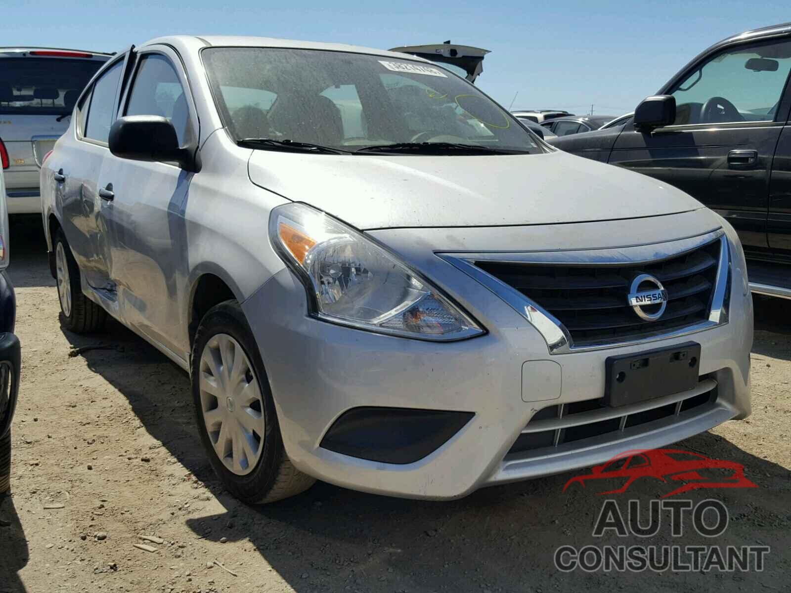 NISSAN VERSA 2015 - 3N1CN7AP2FL940124