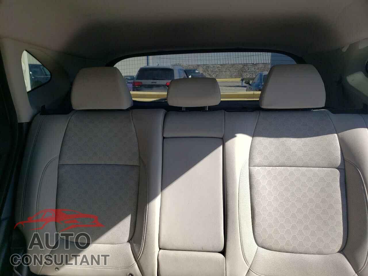 KIA SELTOS 2022 - KNDERCAA2N7344240
