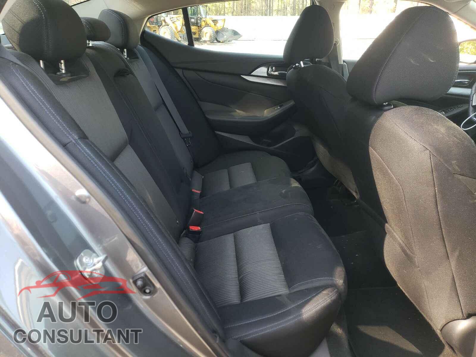 NISSAN MAXIMA 2017 - 1N4AA6AP5HC449237