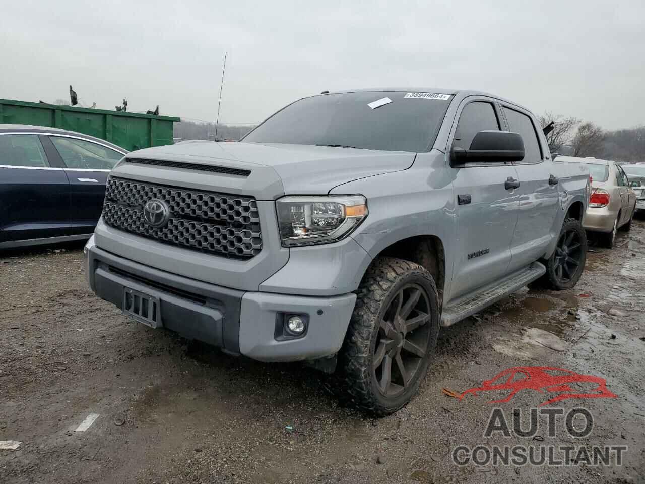 TOYOTA TUNDRA 2018 - 5TFDY5F13JX698944