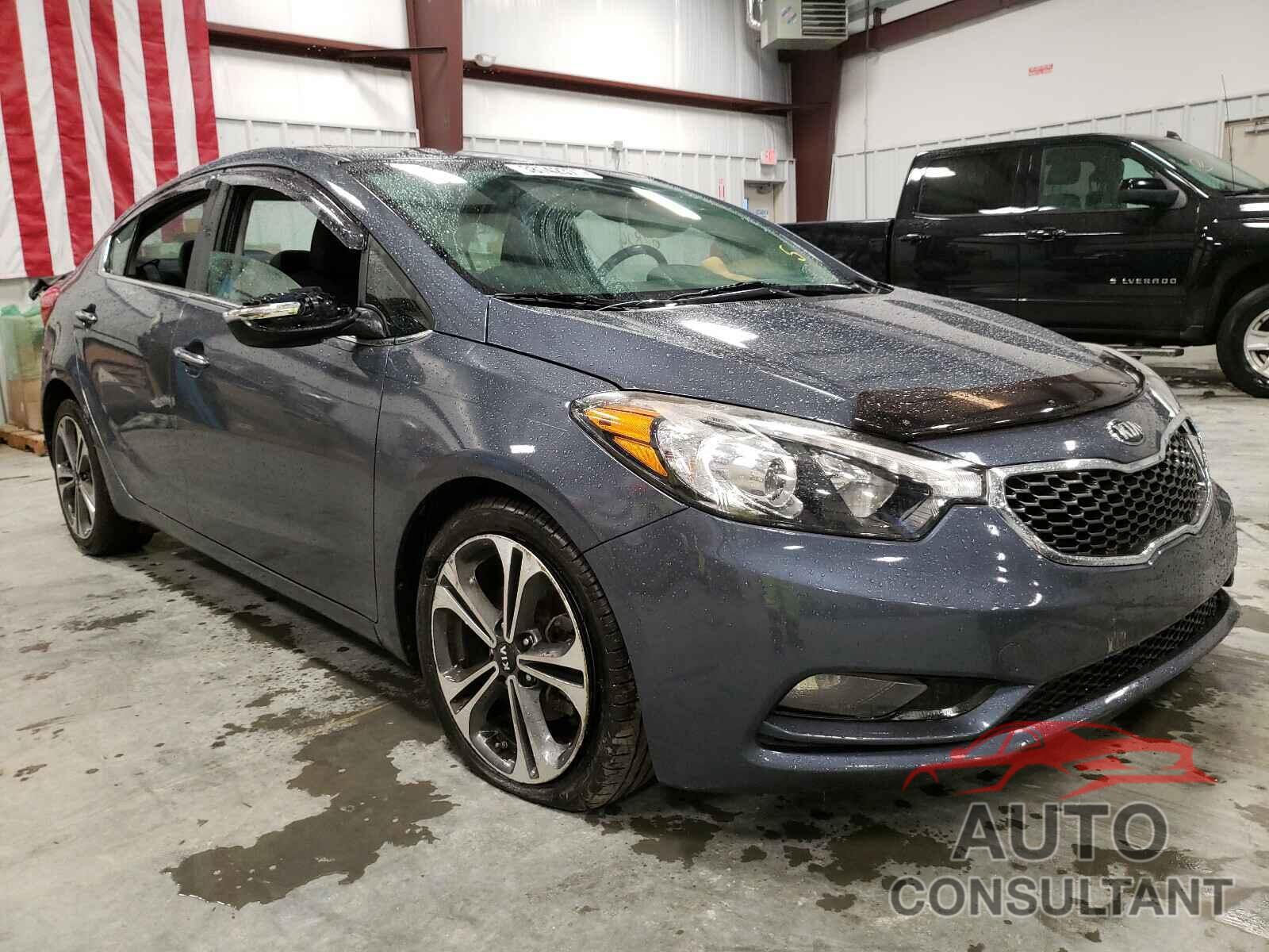KIA FORTE 2016 - KNAFX4A82G5552322