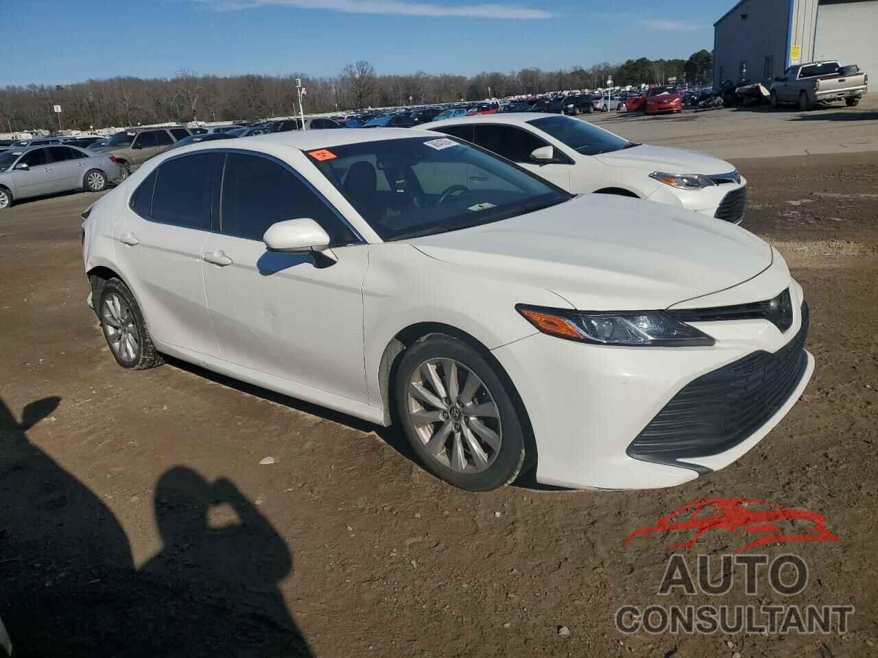 TOYOTA CAMRY 2018 - JTNB11HK9J3034029