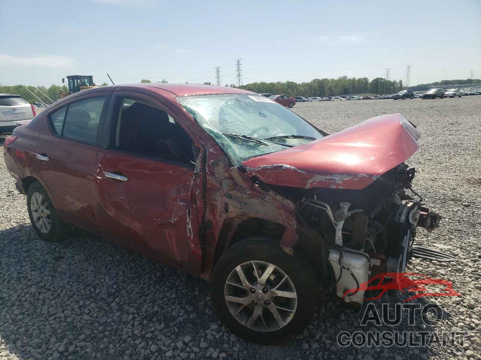 NISSAN VERSA 2017 - 3N1CN7AP8HL848129