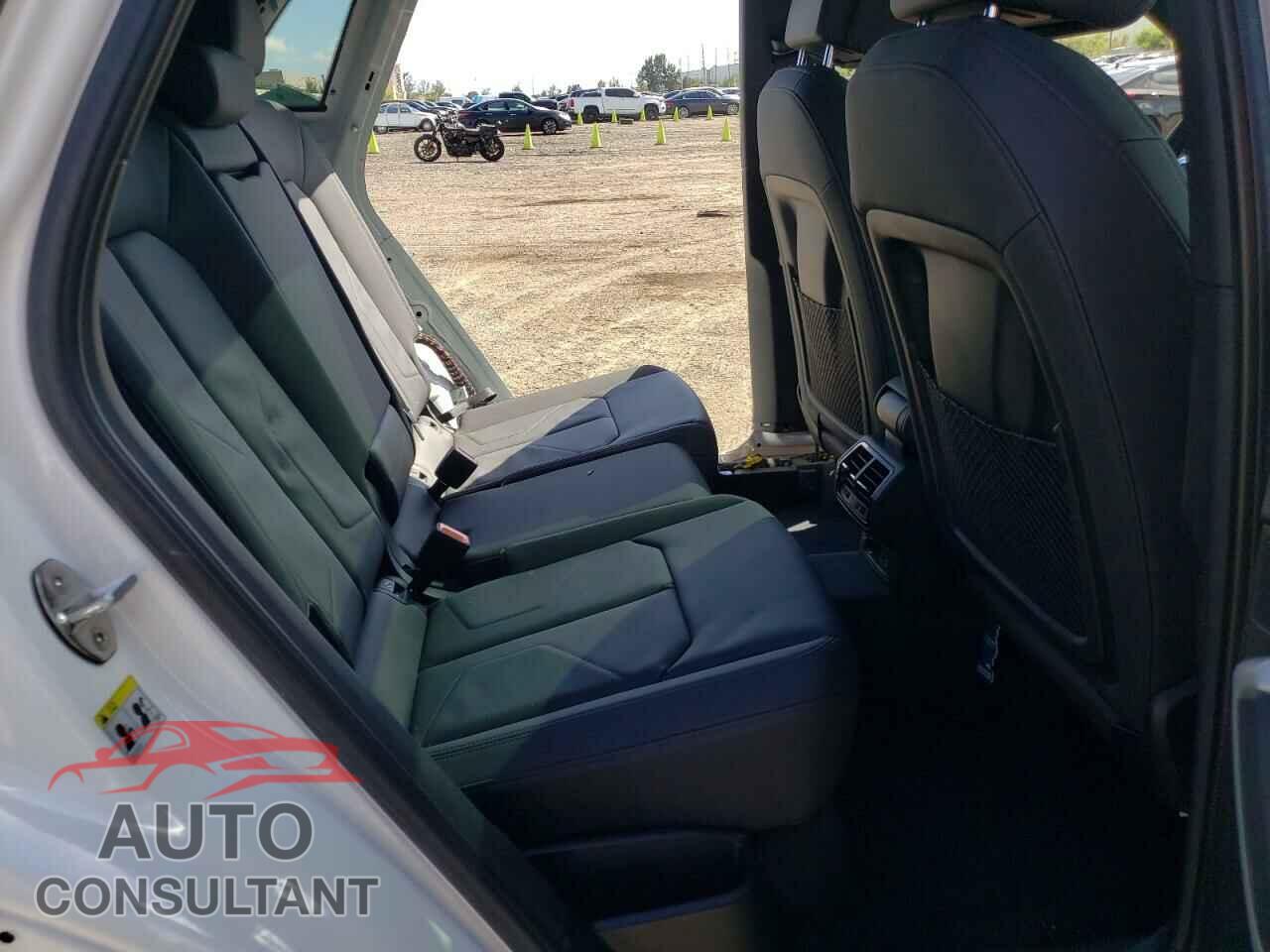 AUDI Q3 2021 - WA1DECF35M1074921