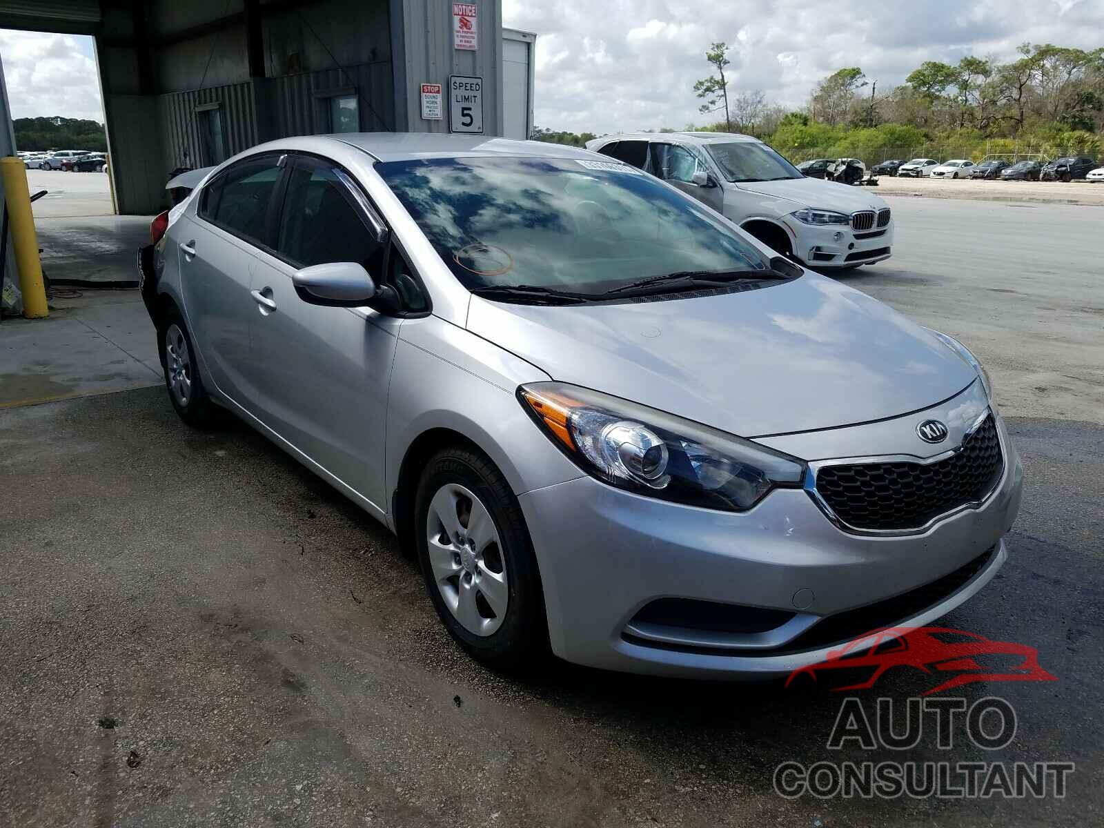 KIA FORTE 2016 - KNAFK4A64G5509033