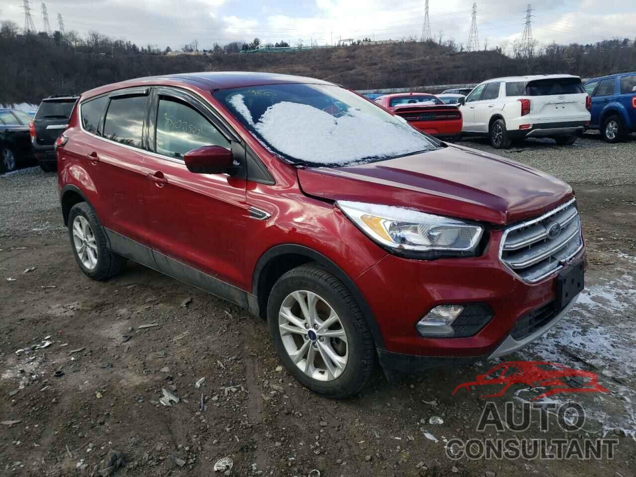 FORD ESCAPE 2017 - 1FMCU9GD6HUE21896