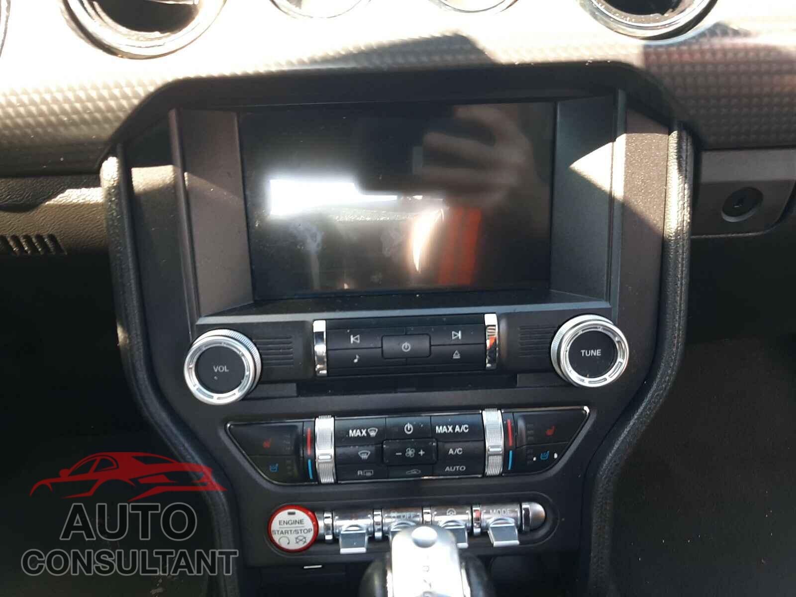 FORD MUSTANG 2017 - 1FA6P8TH5H5270013