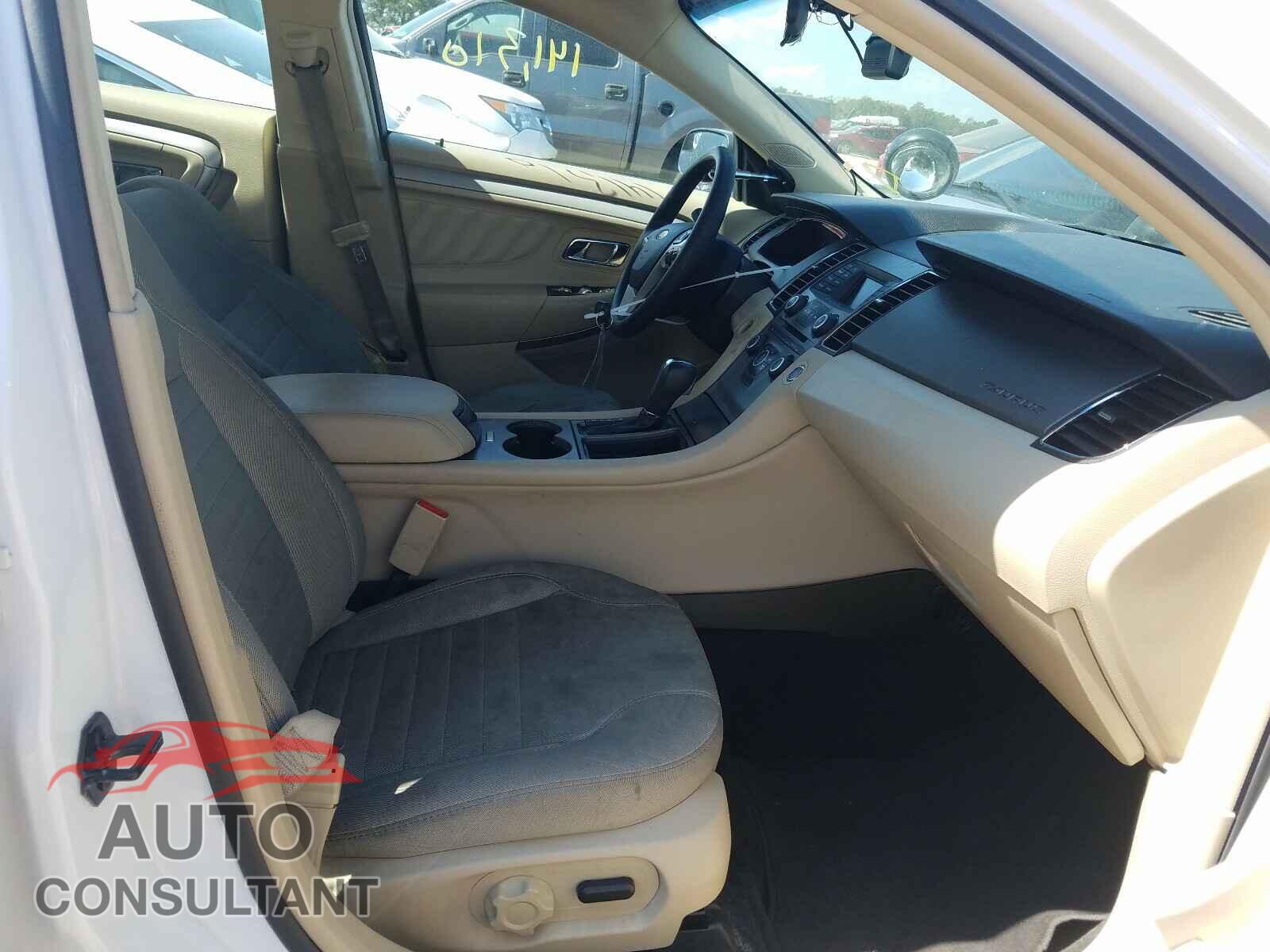 FORD TAURUS 2018 - 1FAHP2D83JG115331