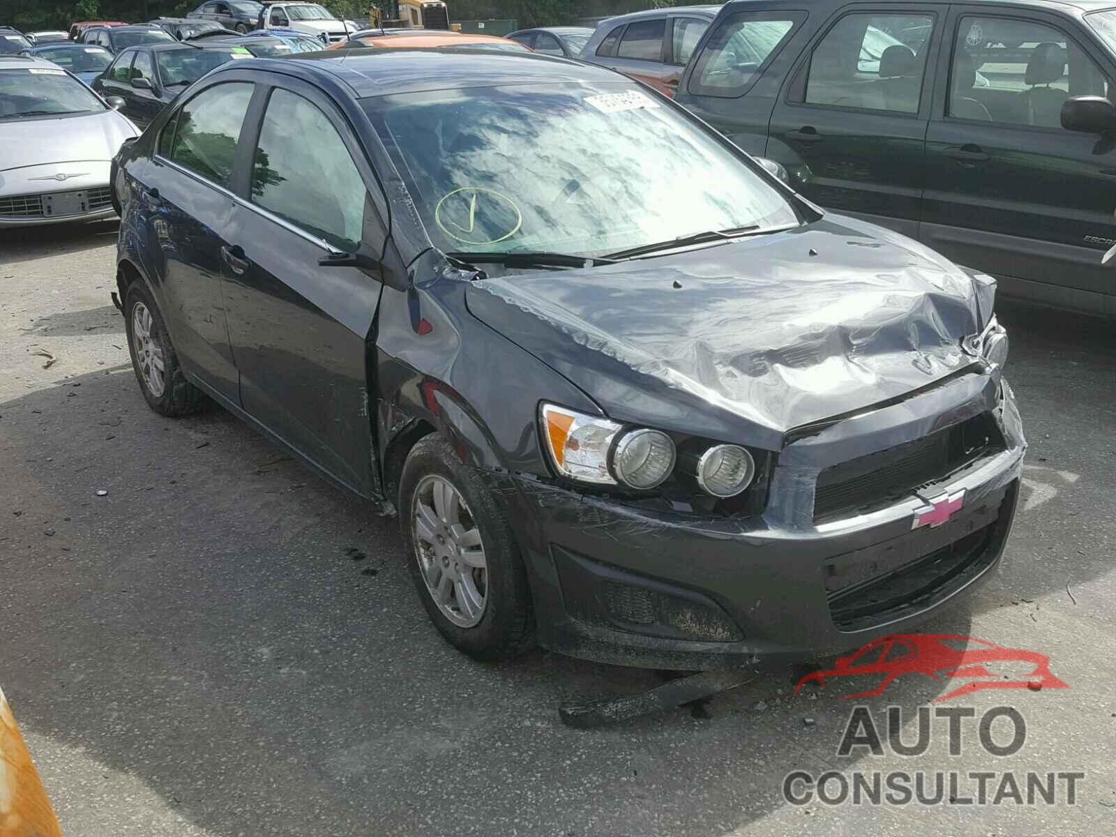 CHEVROLET SONIC 2016 - 1G1JC5SB0G4114244