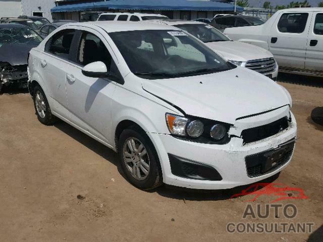 CHEVROLET SONIC 2015 - 1G1JC5SH4F4125752