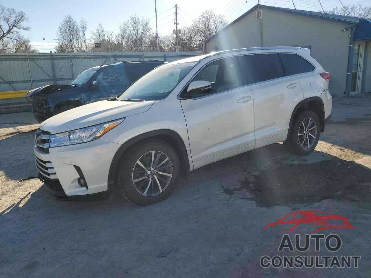 TOYOTA HIGHLANDER 2017 - 5TDJZRFH9HS514403