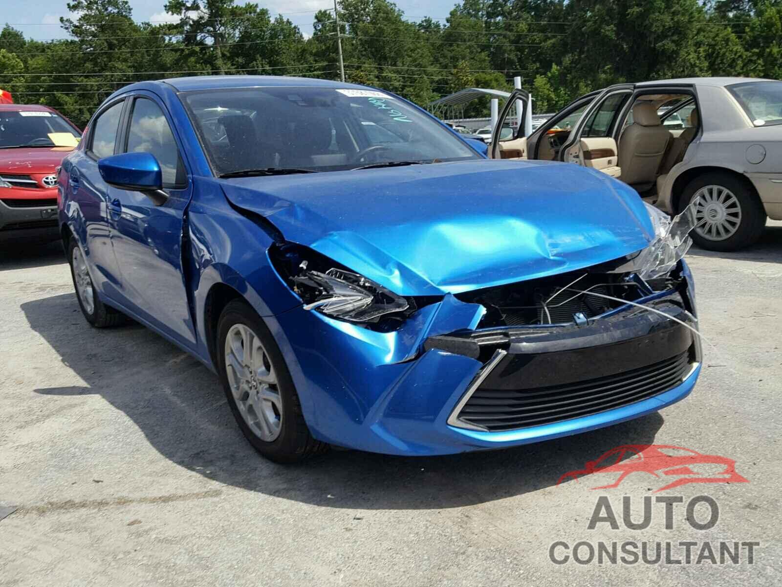 TOYOTA YARIS 2017 - 3MYDLBYV1HY186039
