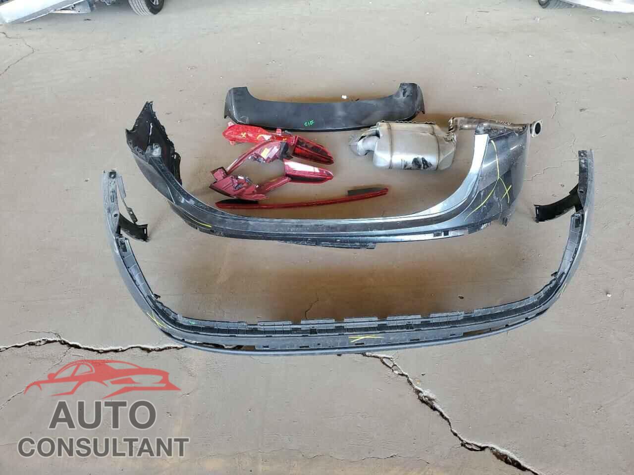 HYUNDAI SANTA FE 2023 - 5NMS14AJ2PH587199