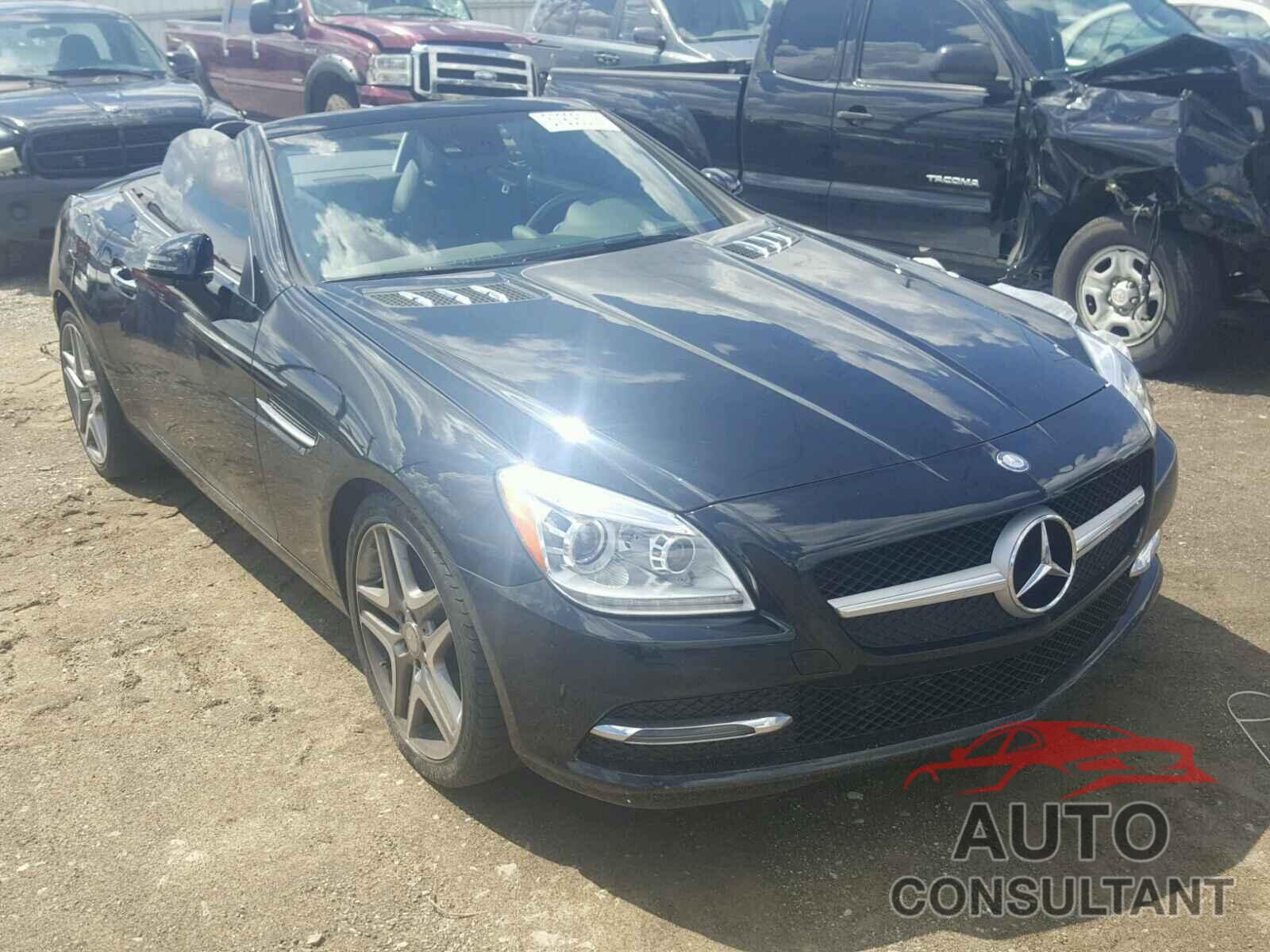 MERCEDES-BENZ SLK 300 2016 - WDDPK3JA1GF122543