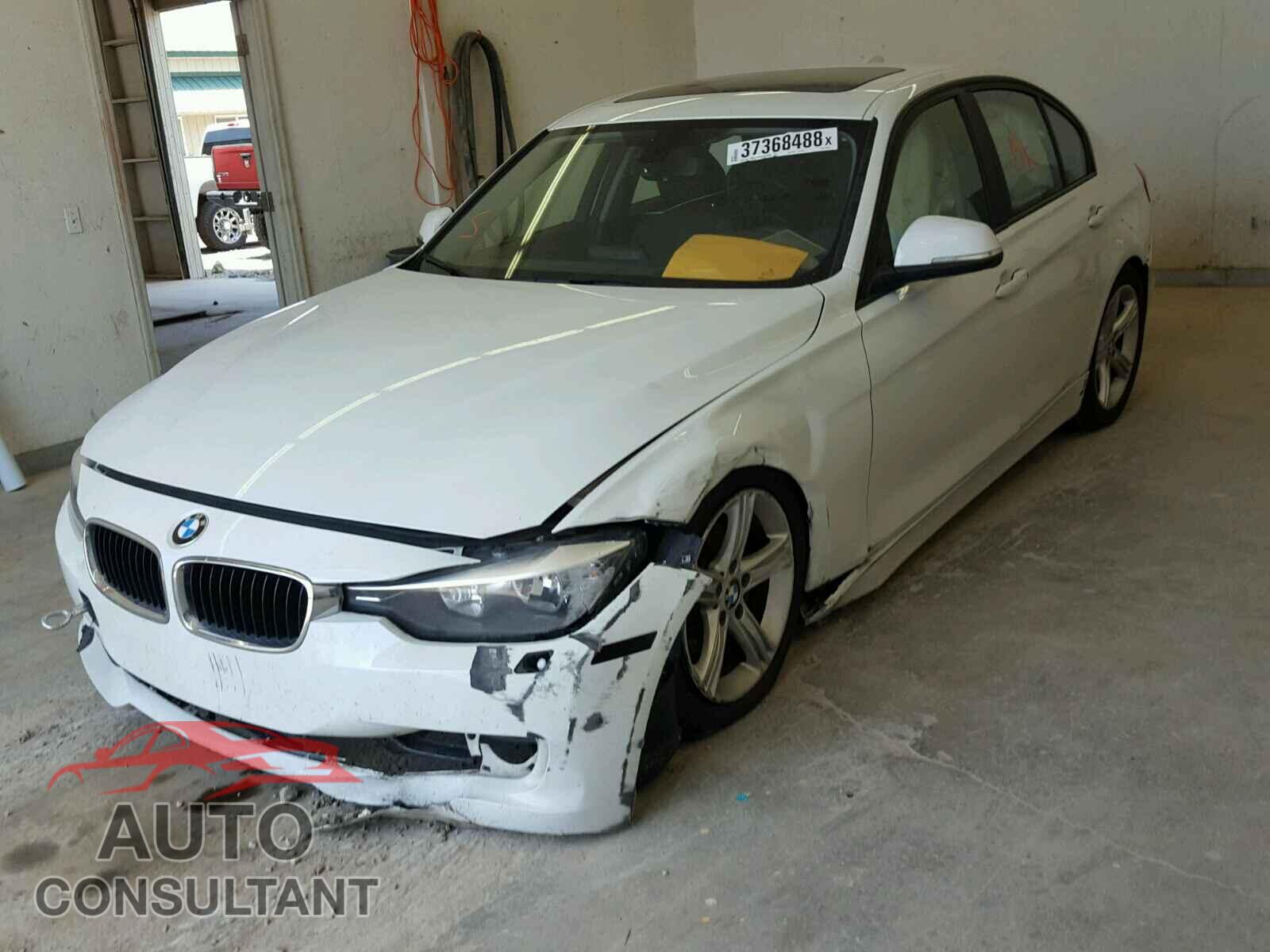 BMW 3 SERIES 2013 - WBA3A5C51DF359324