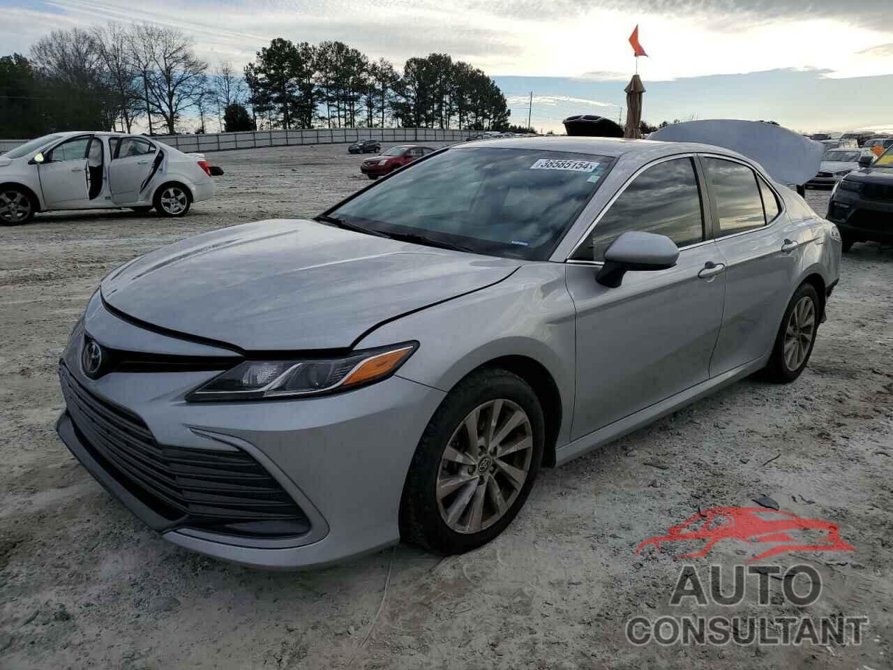 TOYOTA CAMRY 2021 - 4T1C11AKXMU467825