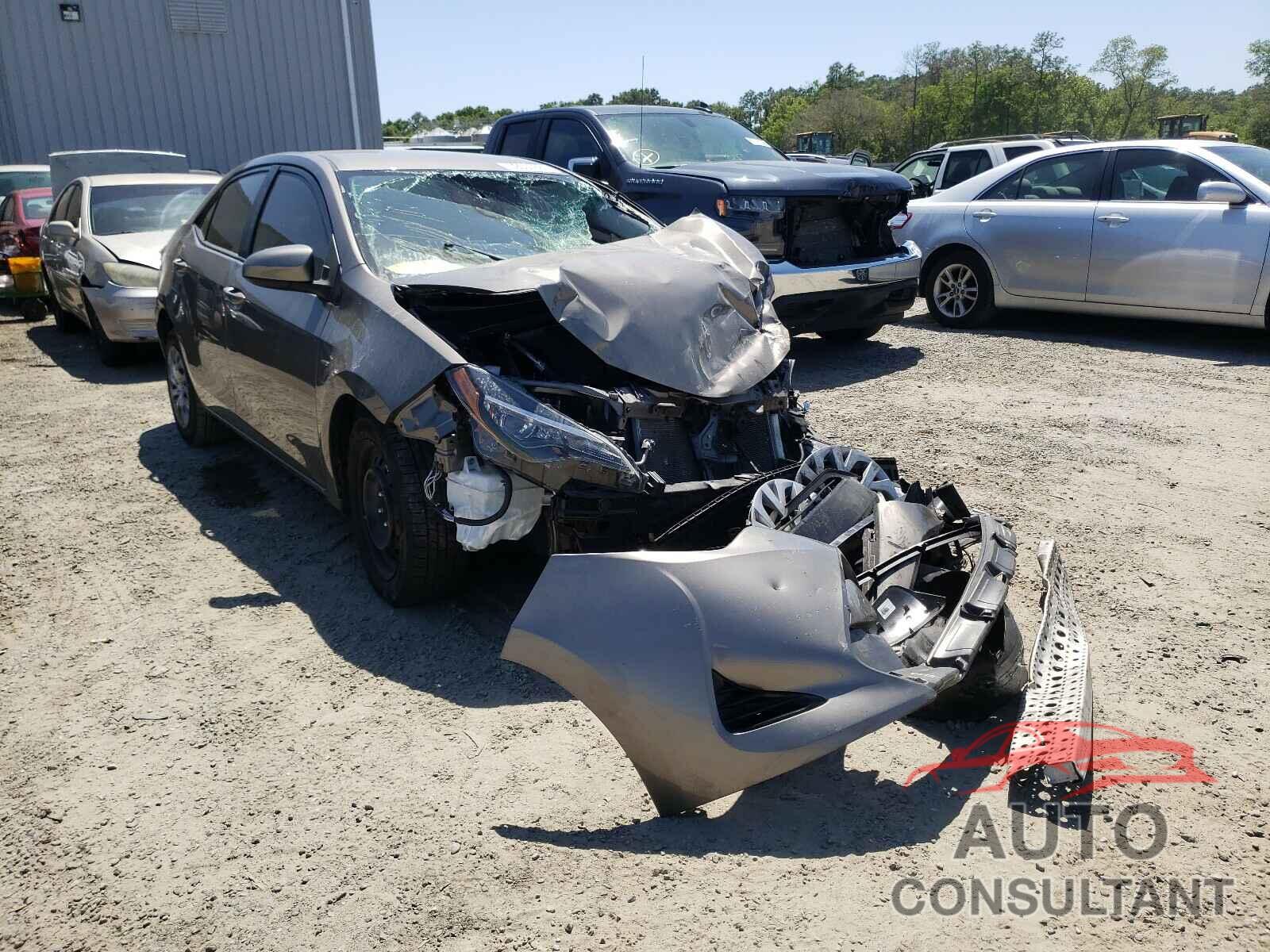TOYOTA COROLLA 2018 - 2T1BURHEXJC124740