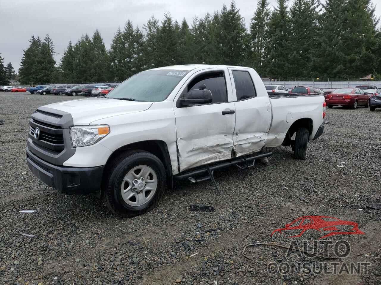 TOYOTA TUNDRA 2016 - 5TFUM5F19GX068818