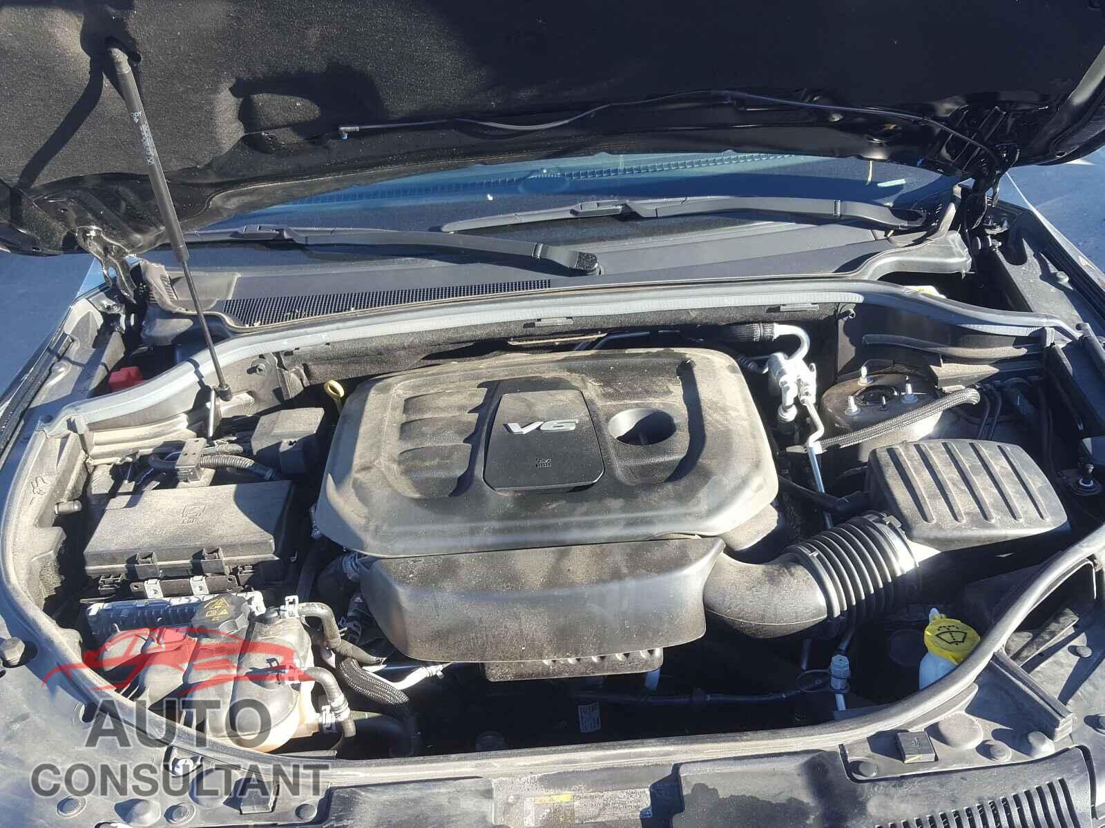 DODGE DURANGO 2018 - 1C4RDJDG1JC452015