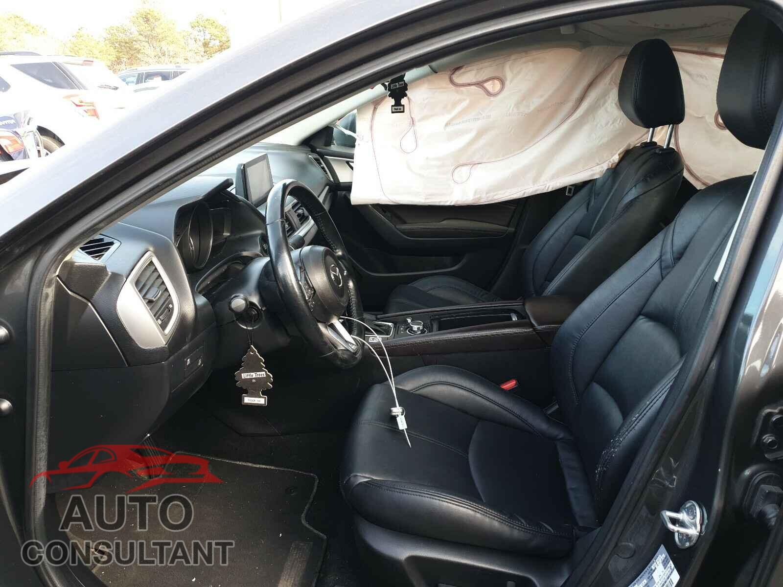 MAZDA 3 2017 - 3MZBN1V75HM103037