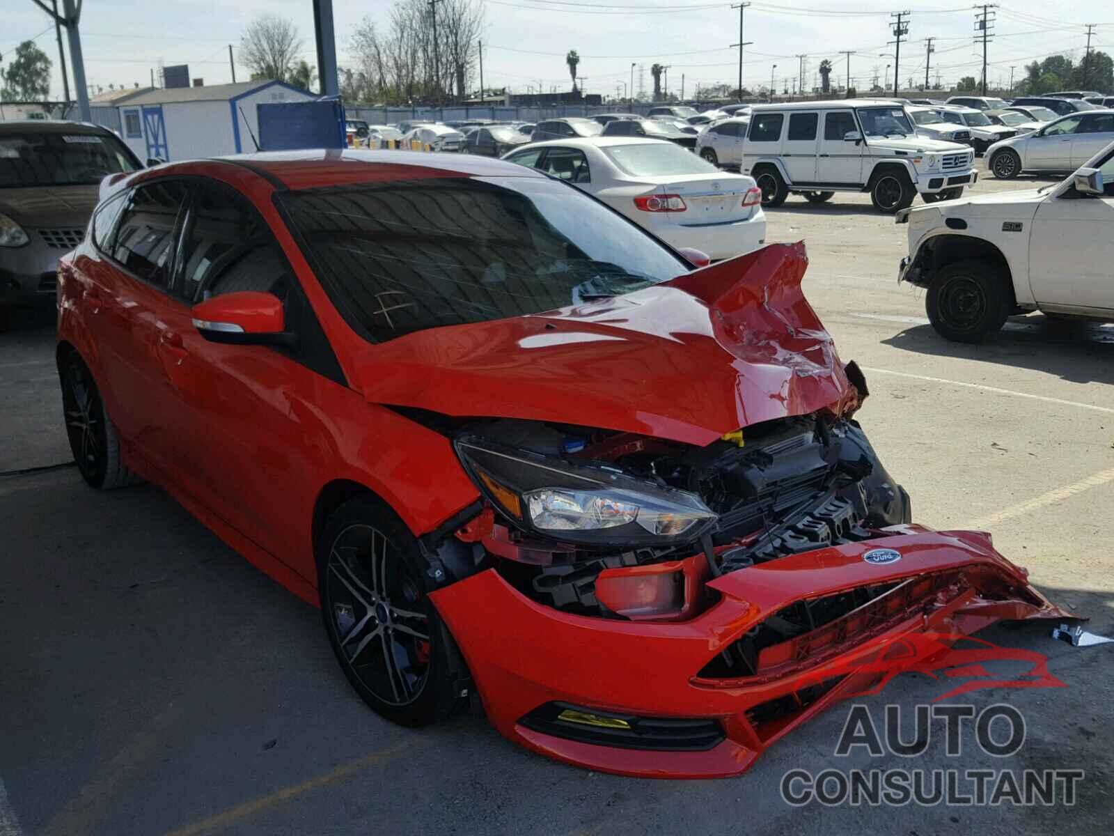 FORD FOCUS 2017 - 1FADP3L97HL334177