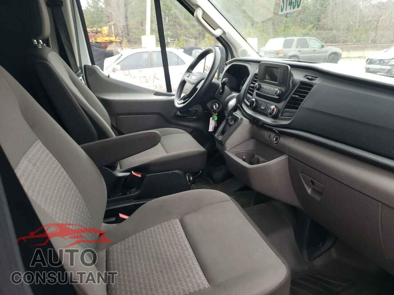 FORD TRANSIT CO 2020 - 1FTBR1C8XLKA10811