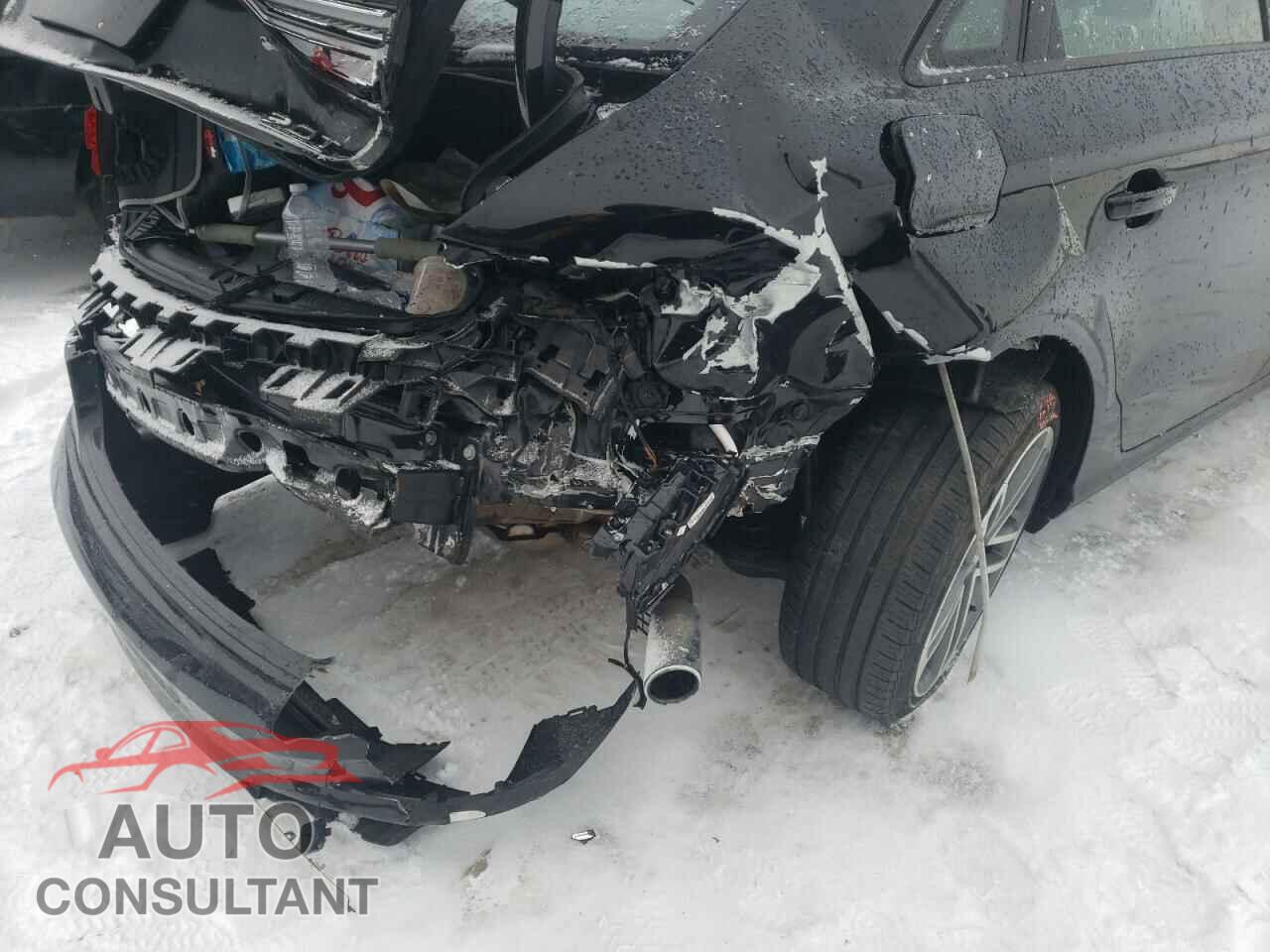 AUDI A3 2018 - WAUB8GFF6J1065370