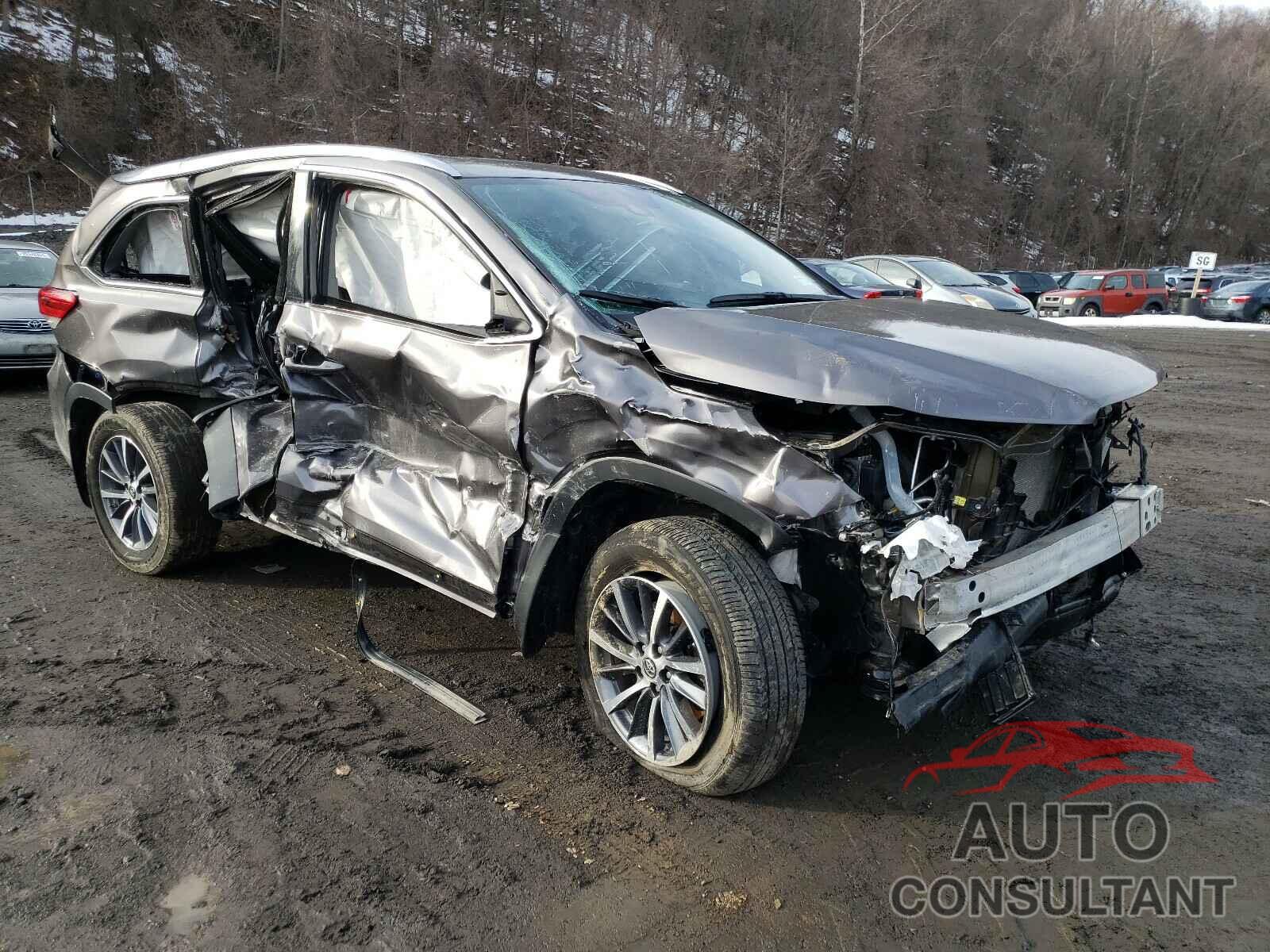 TOYOTA HIGHLANDER 2019 - 5TDJZRFH8KS618971