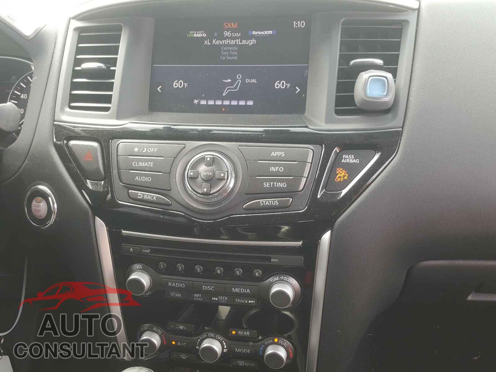 NISSAN PATHFINDER 2017 - 5N1DR2MN8HC680728
