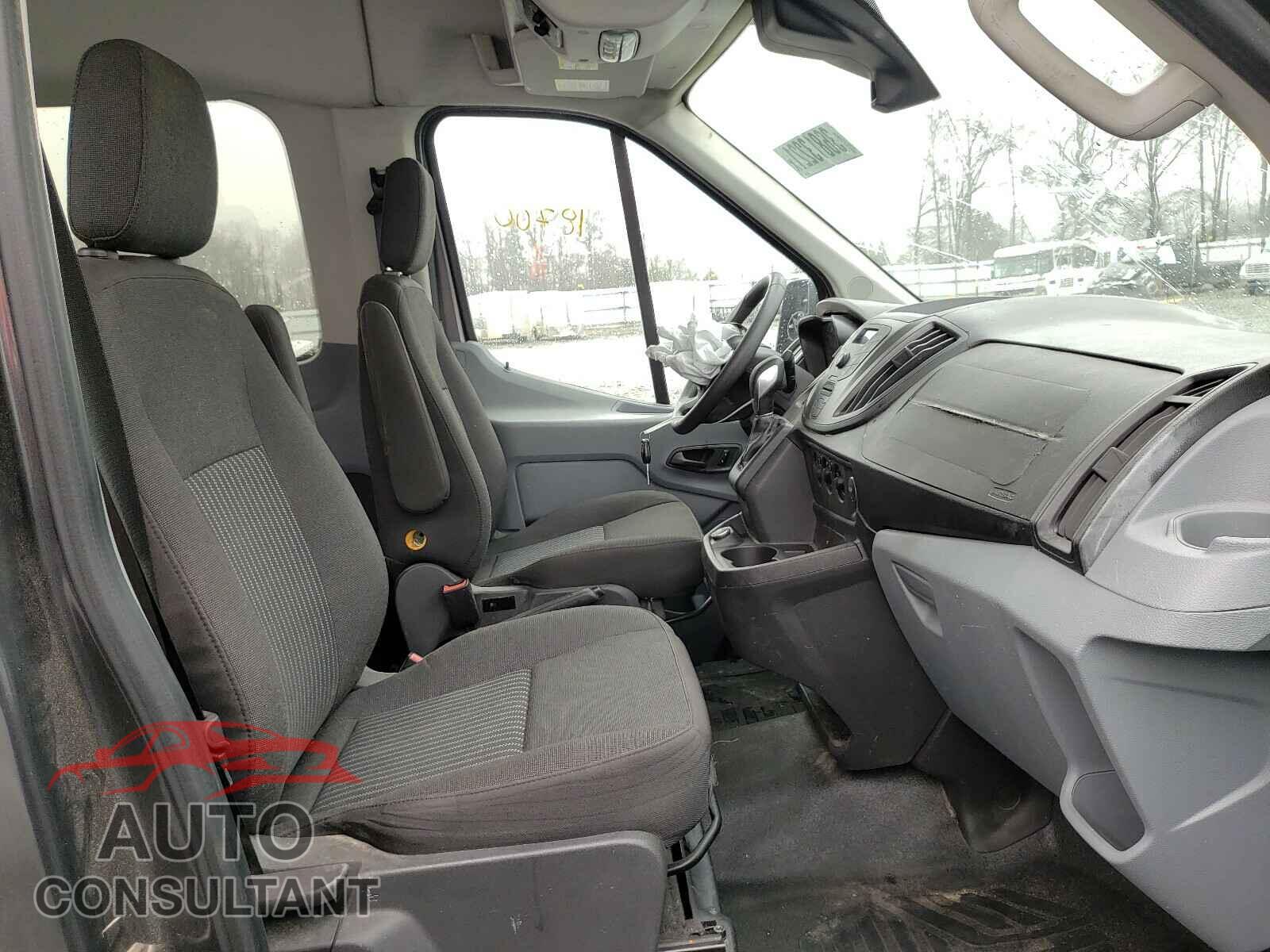 FORD TRANSIT CO 2017 - 1FBAX2CM4HKA18242