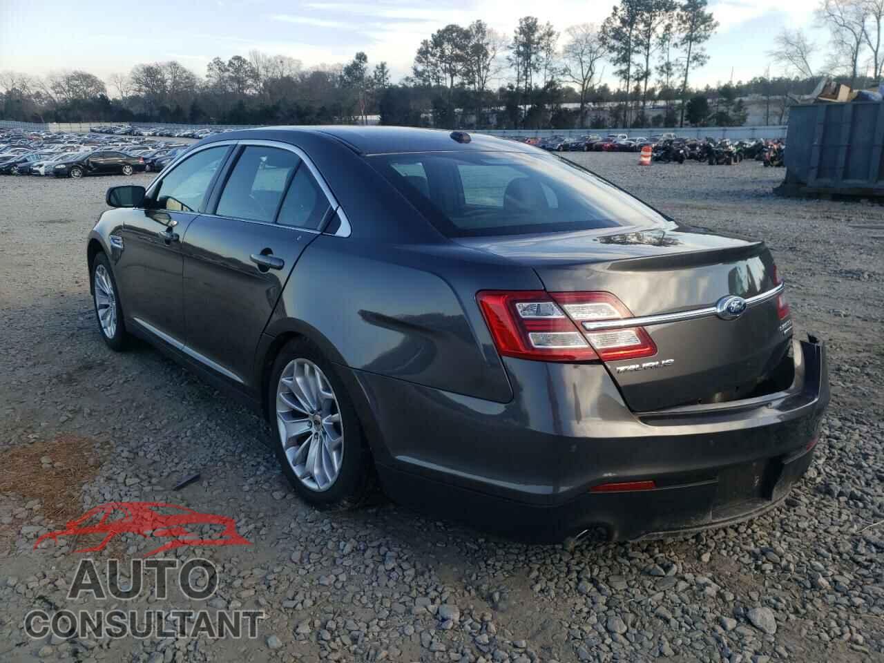 FORD TAURUS 2018 - 1FAHP2F84JG103248