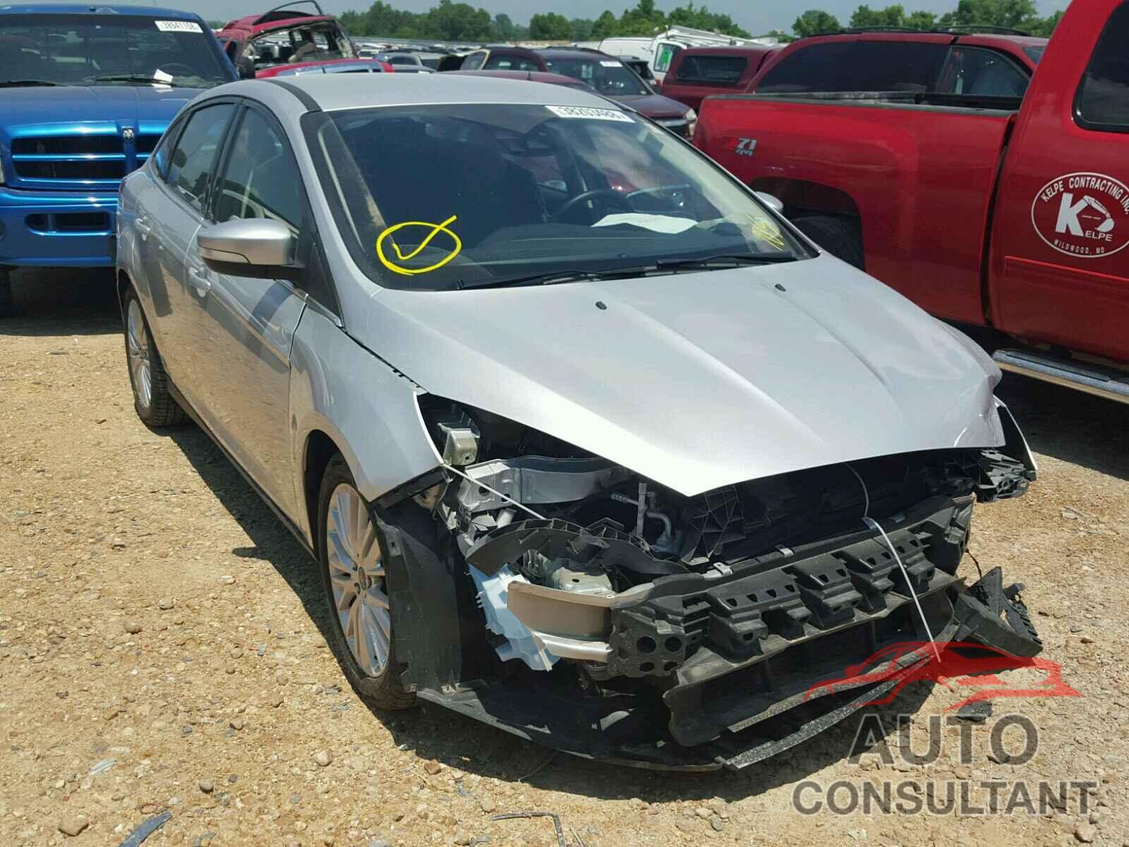 FORD FOCUS 2015 - 1FADP3J24FL209575
