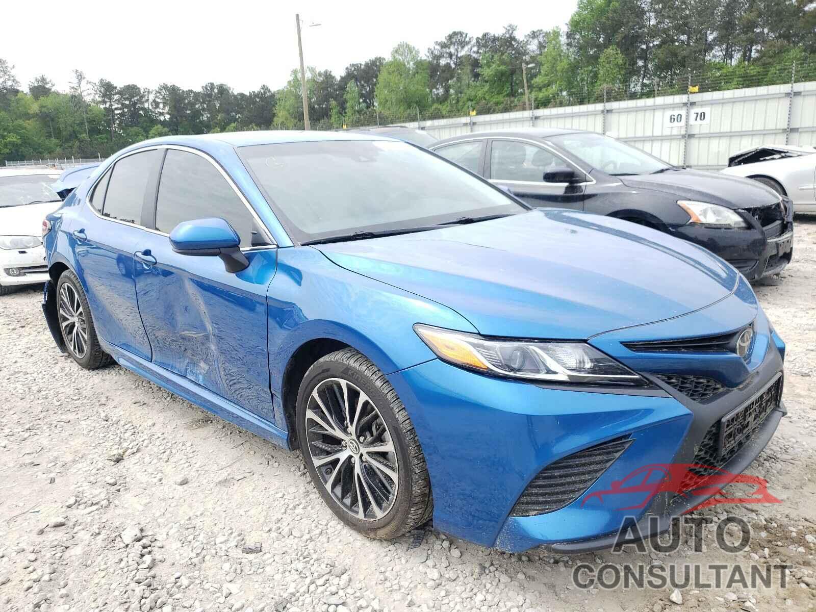 TOYOTA CAMRY 2018 - 4T1B11HK1JU032639