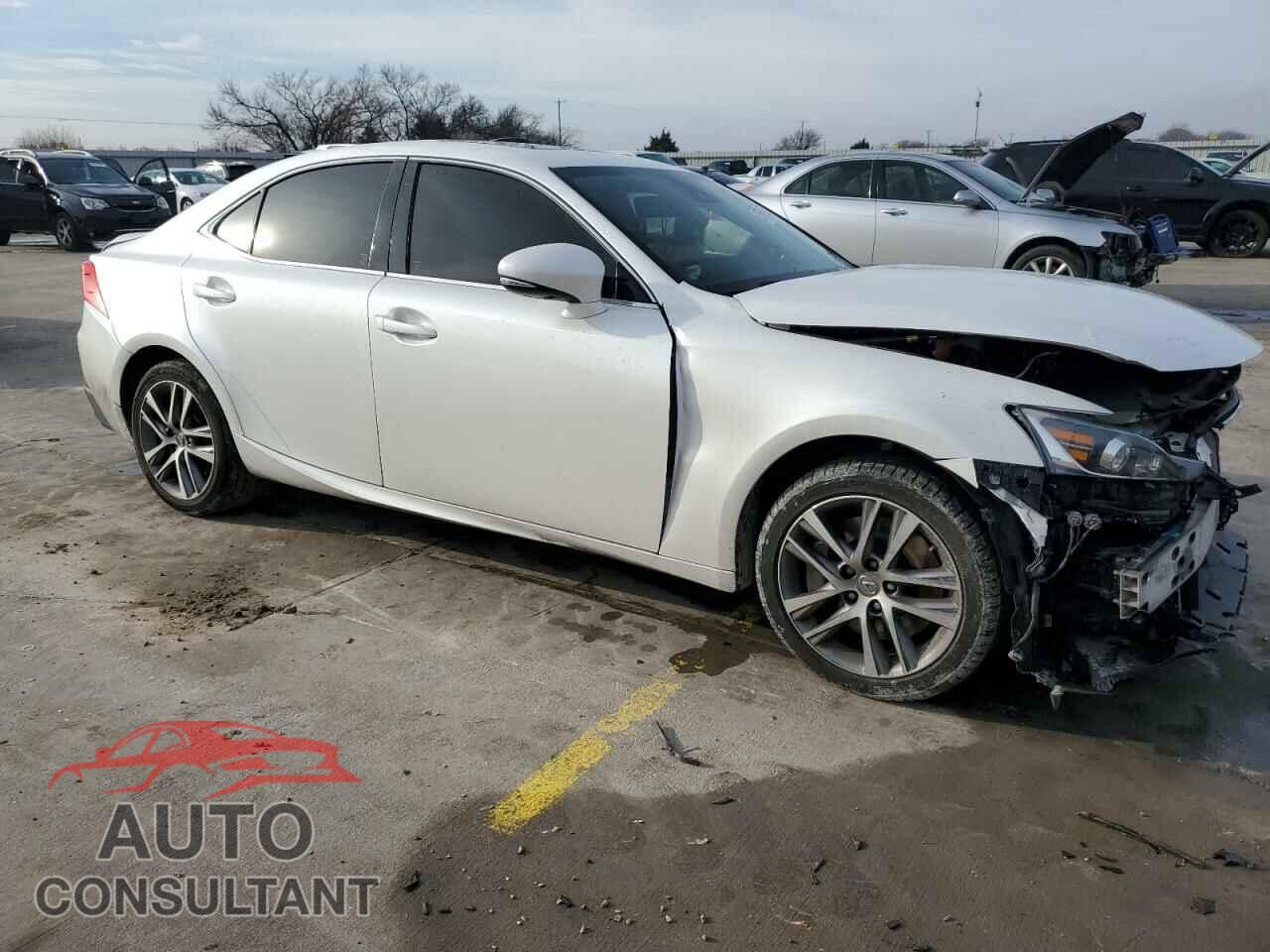 LEXUS IS 2018 - JTHBA1D22J5068665