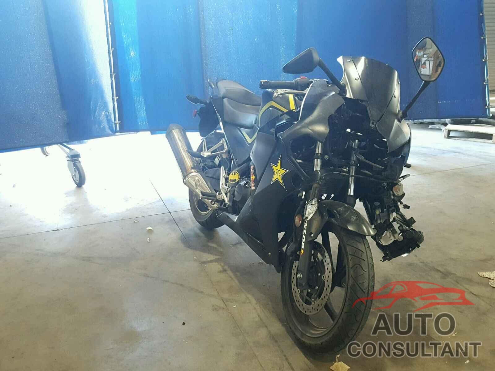 HONDA CBR CYCLE 2015 - MLHNC5100F5101380