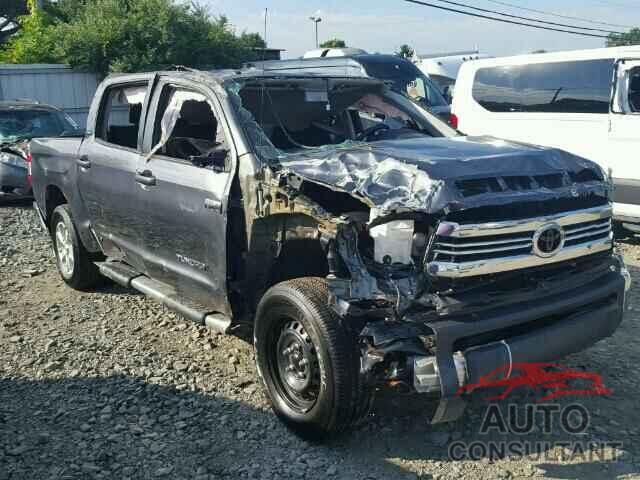 TOYOTA TUNDRA 2017 - 5TFDY5F1XHX609445