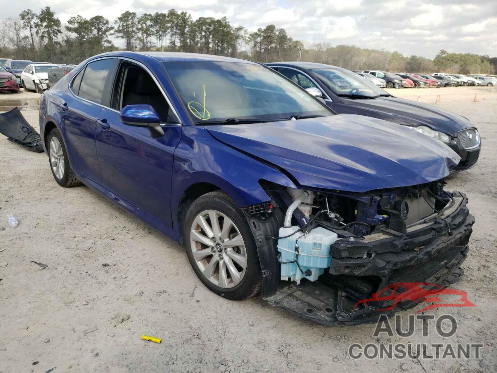 TOYOTA CAMRY 2018 - 4T1B11HK1JU663794