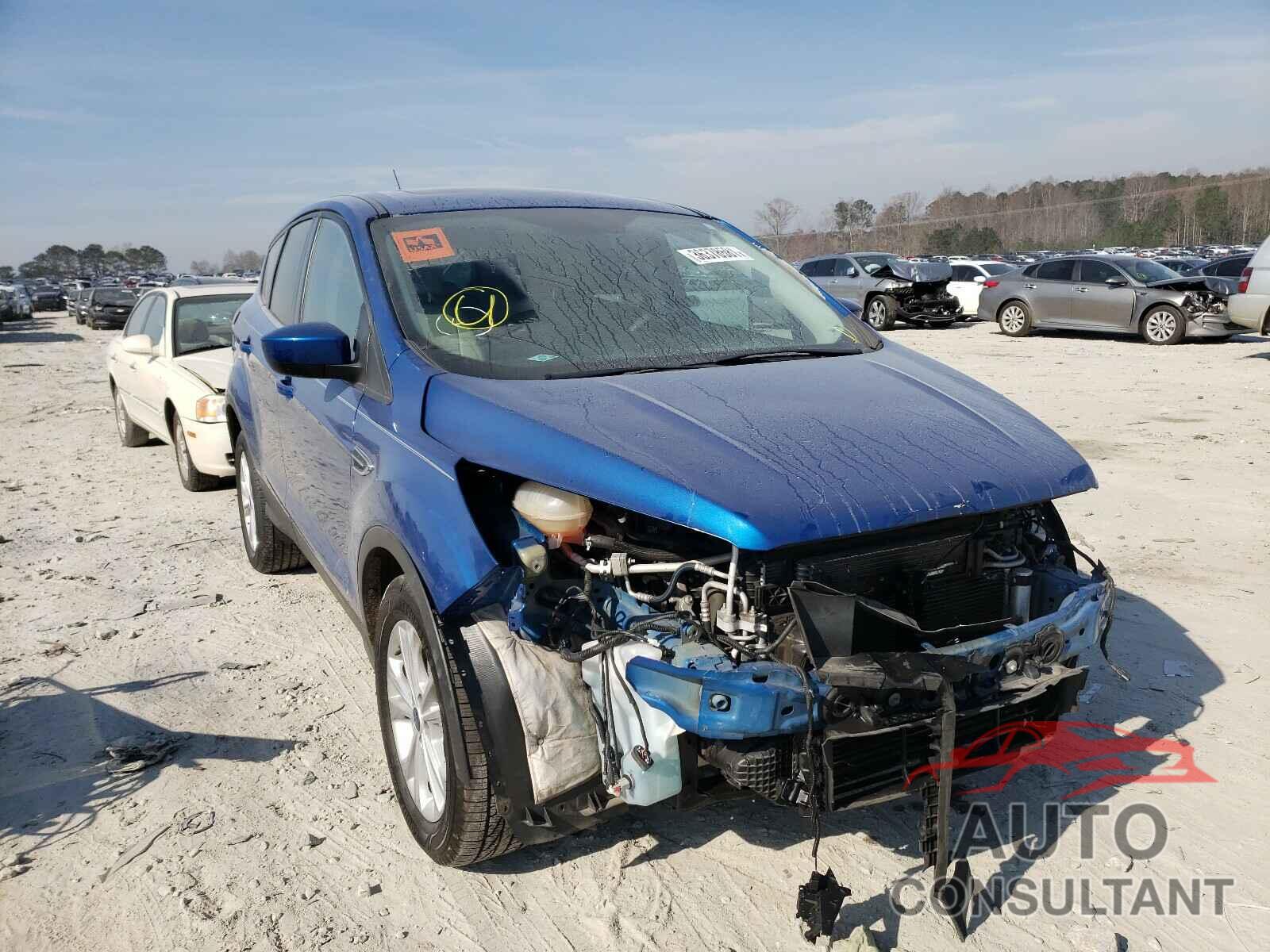 FORD ESCAPE 2017 - 1FMCU0G95HUD34501
