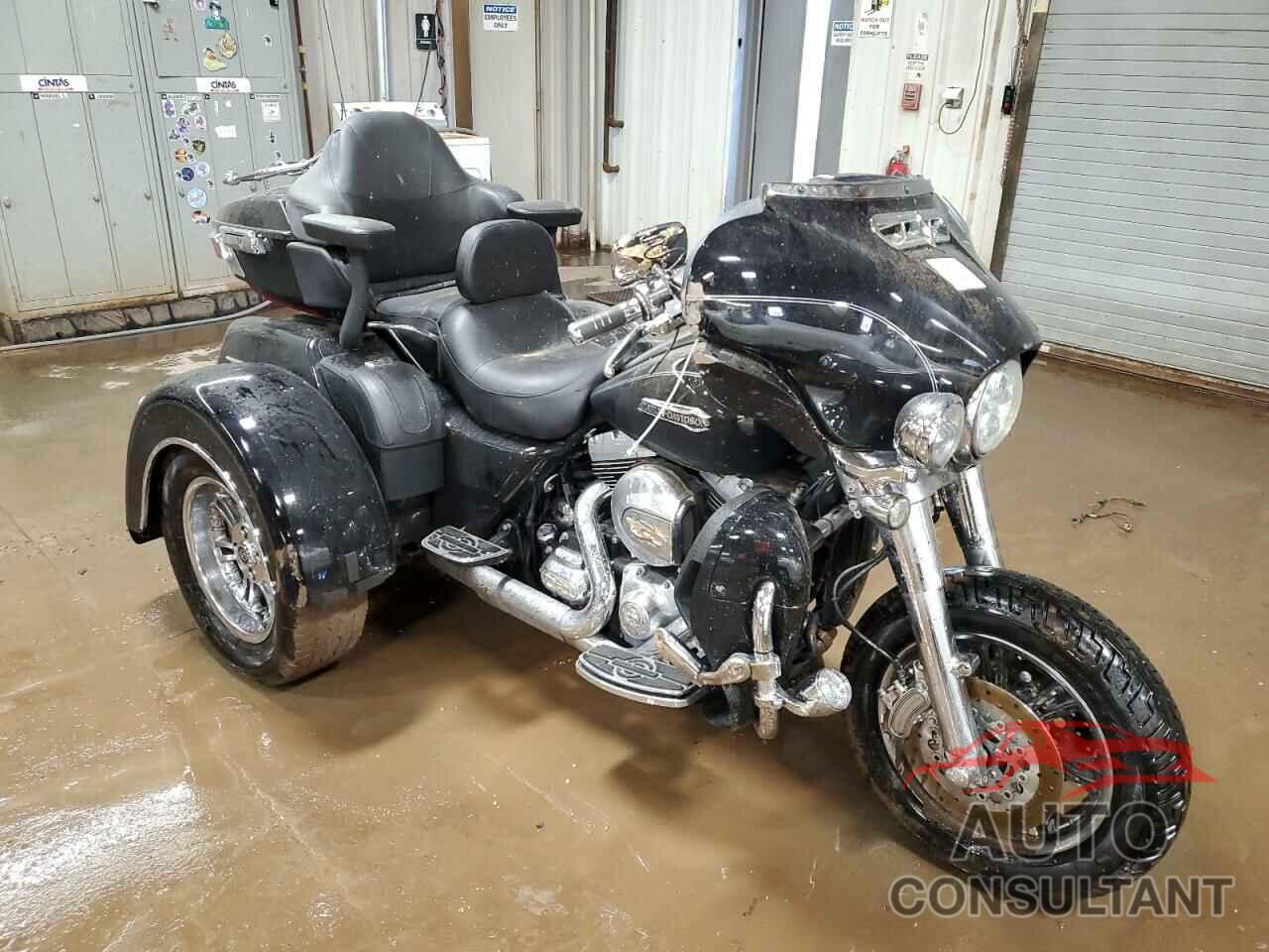 HARLEY-DAVIDSON FL 2014 - 1HD1MAL16EB855881